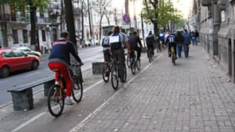 134 de biciclisti au fost loviti de masini in 2010!