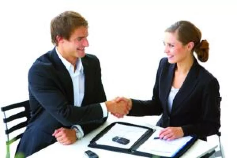 Apartamente la jumatate de pret