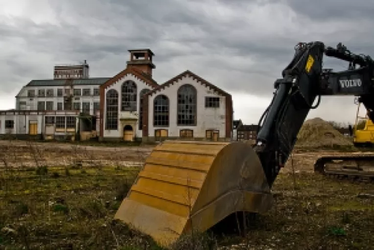 CE vrea explicatii de la Germania pentru prelungirea restrictiilor impuse muncitorilor din Est
