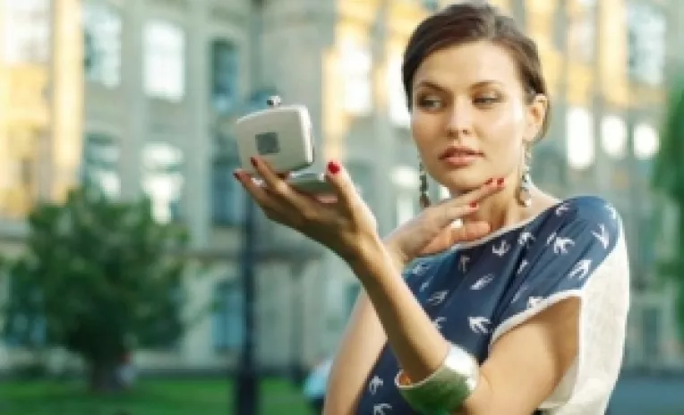 Cum sa scapam de cosurile aparute pe gat!