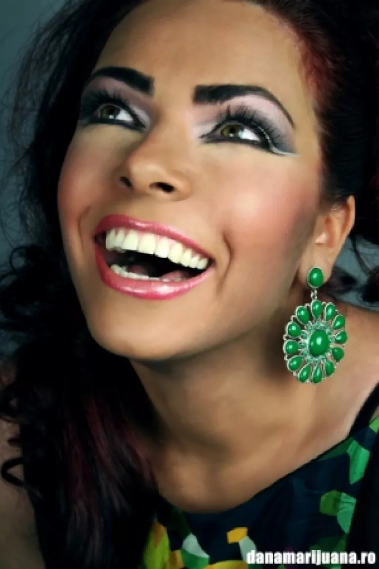 Dana Marijuana este din nou mama