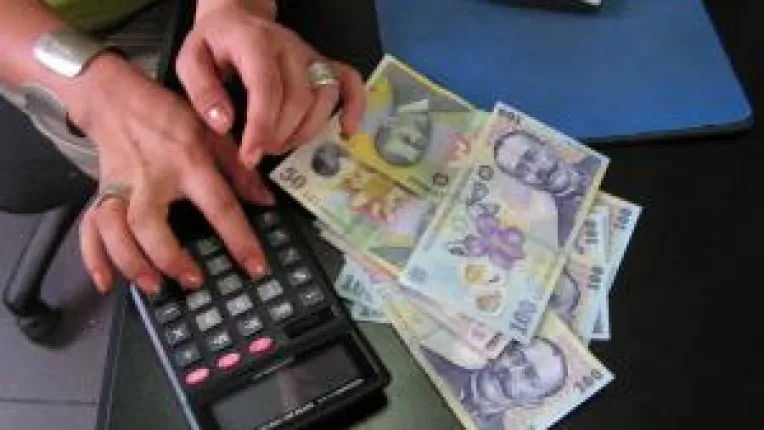 Dobanda-i mare, dar tot iau credit