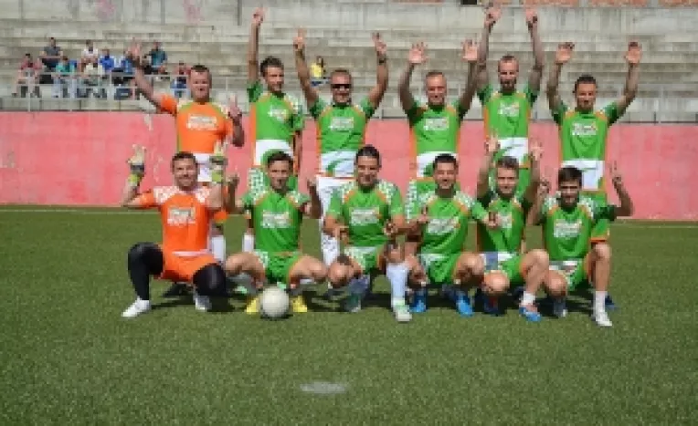 Echipa de Fotbal CATENA RACING TEAM a castigat Medical & Pharma Football Cup 2015!