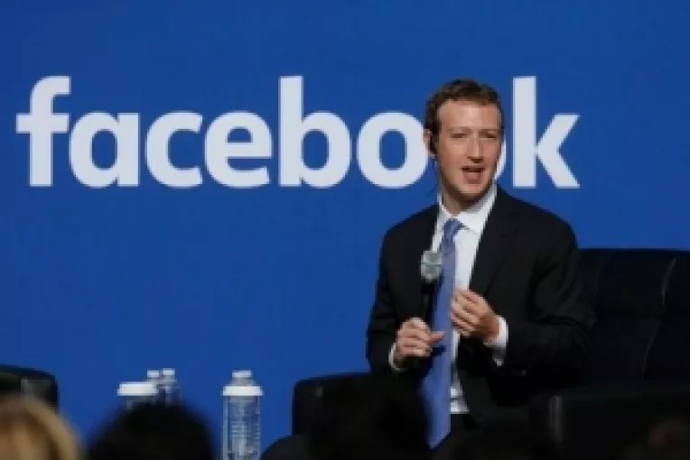 FACEBOOK: S-au implinit 15 ani de cand Mark Zuckerberg a lansat fenomenul care a devenit o uriasa corporatie, cu 2,23 de miliarde de utilizatori