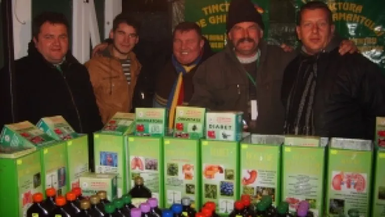 Fitoterapeutul Marius Tirban Gheorghe: "La standul meu de la Universitate, cele mai cautate sunt untul pamantului, ceaiul pentru diabet si ceaiul renal!"