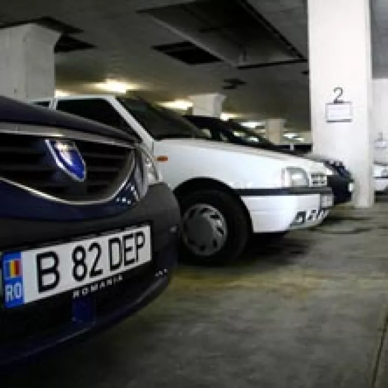 La Parlament, Mosul vine cu masini noi!