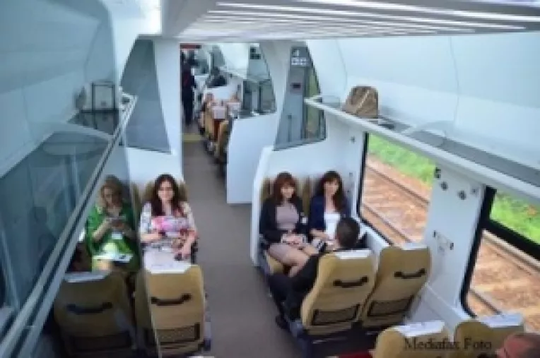 Mai ieftin, mai rapid si cu internet gratis: Trenul privat Hyperion,  pe ruta Bucuresti-Constanta