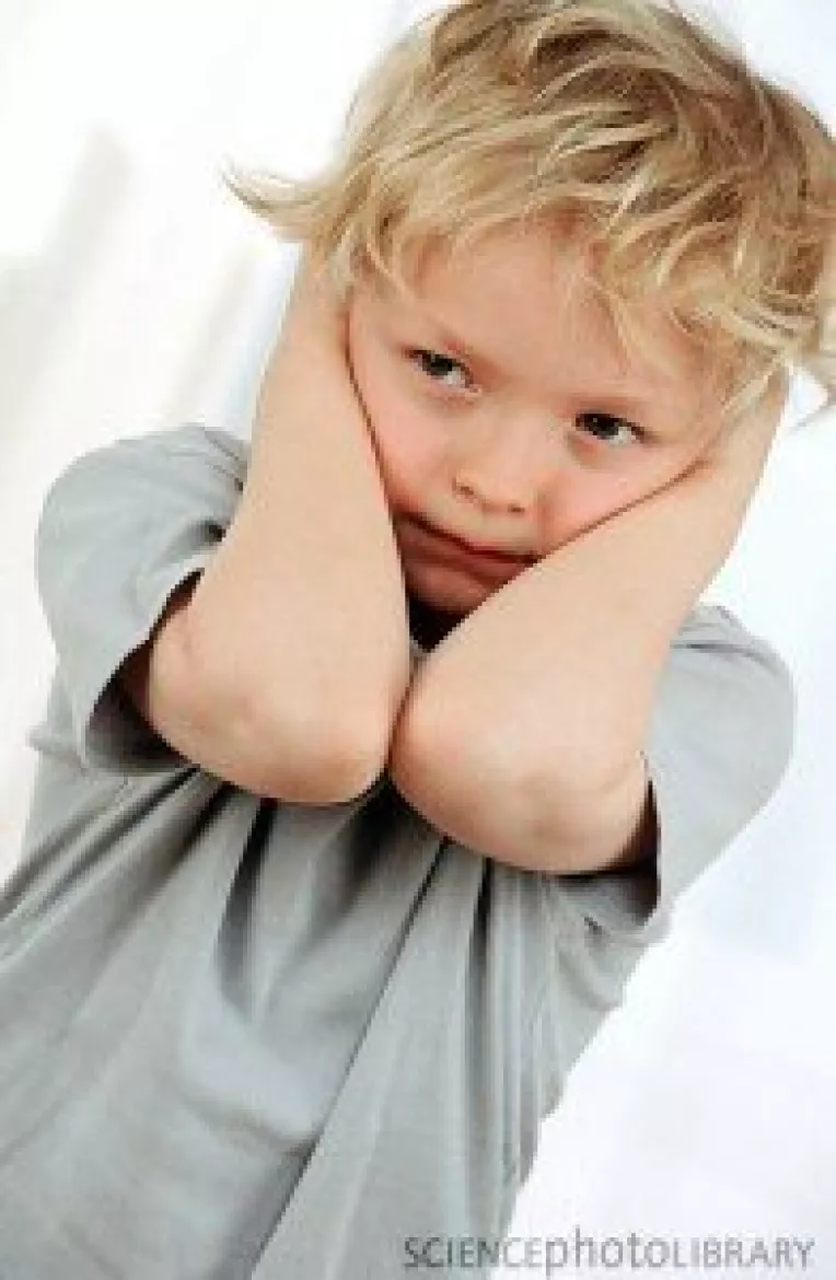 Mamele care nasc la varsta de 40 de ani sau mai tarziu au sanse mai mari sa aiba copii autisti