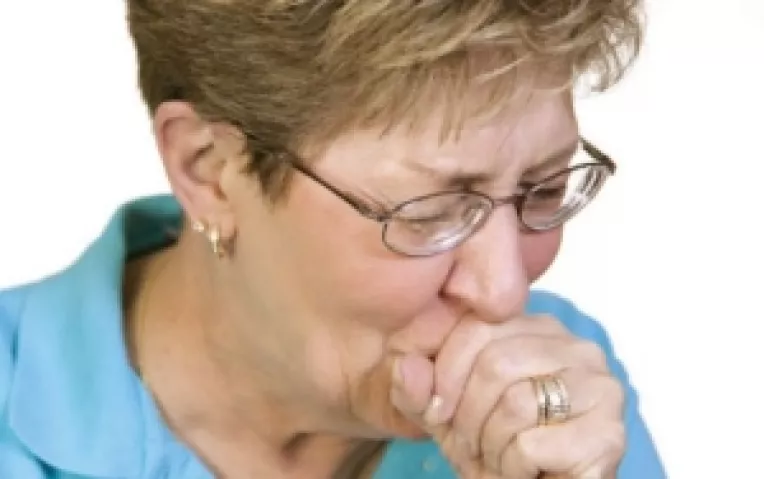 Sase simptome alarmante care te duc cu gandul la cancer