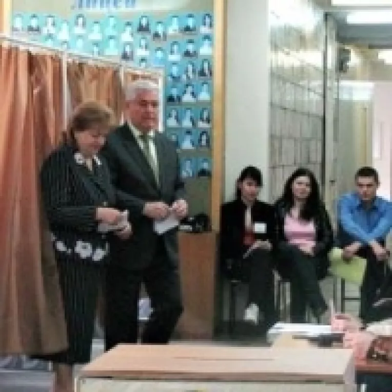 Scrutin moldovenesc cu miza europeana