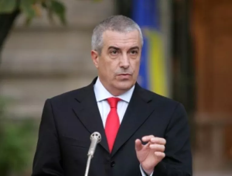 Tariceanu acuza Guvernul Boc ca a lasat deschis robinetul de cheltuieli bugetare
