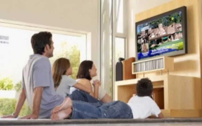 Telekom Romania ofera abonatilor programele difuzate de Comedy Central Extra, Paramount Channel si Nickelodeon prin pachetul de baza S